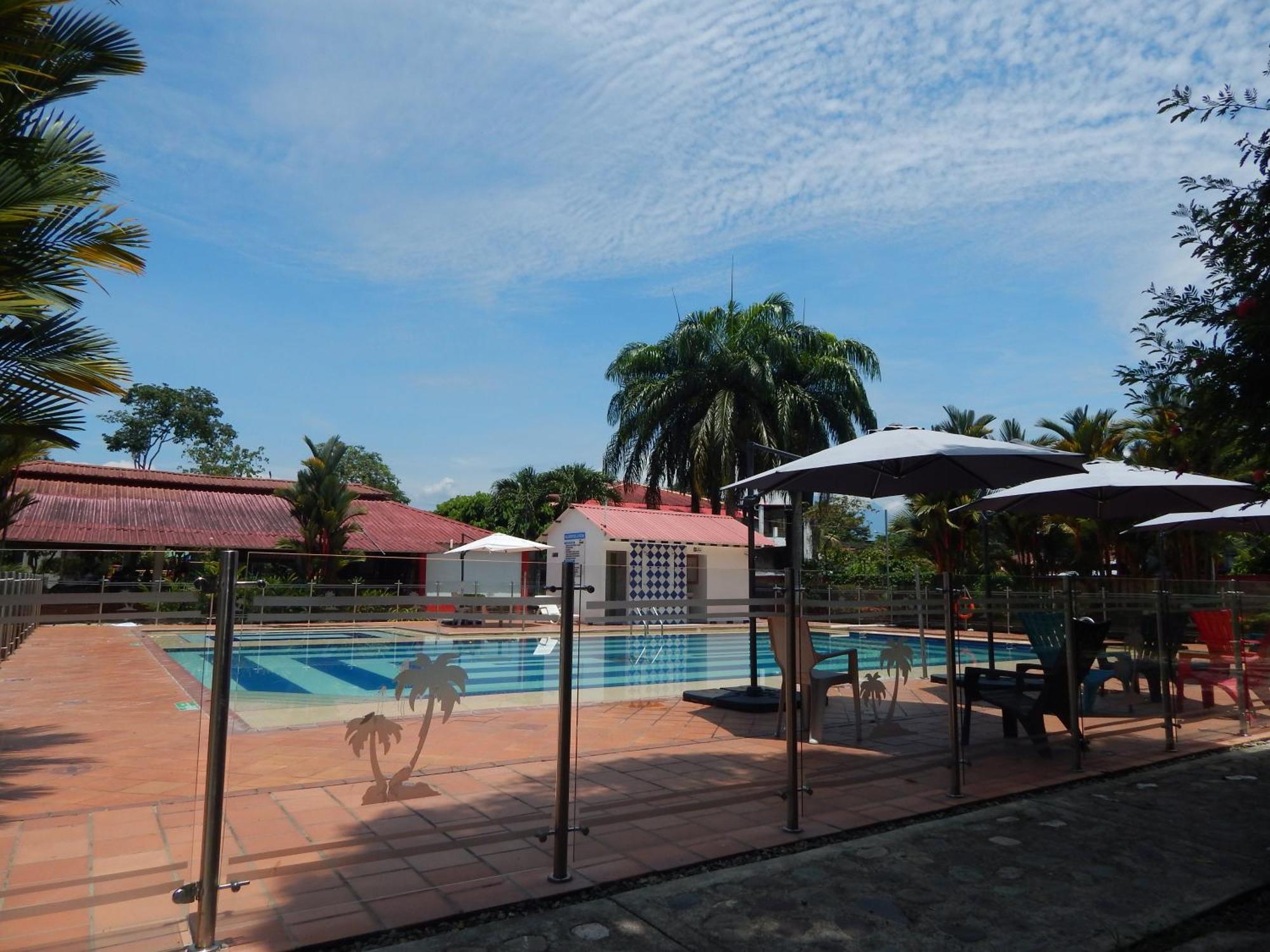 Hotel Campestre Las Palmas Sas Villavicencio Buitenkant foto